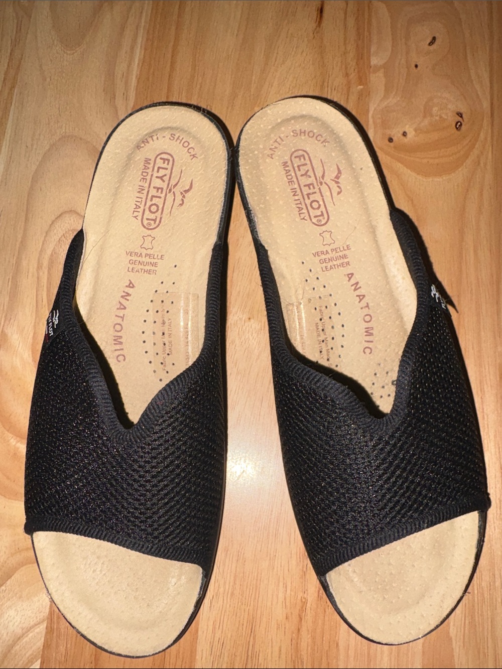 Fly Flot Women’s Black Open-Toe Slide Sandals